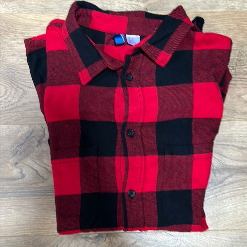 H&M Red and Black Plaid Button Down Shirt